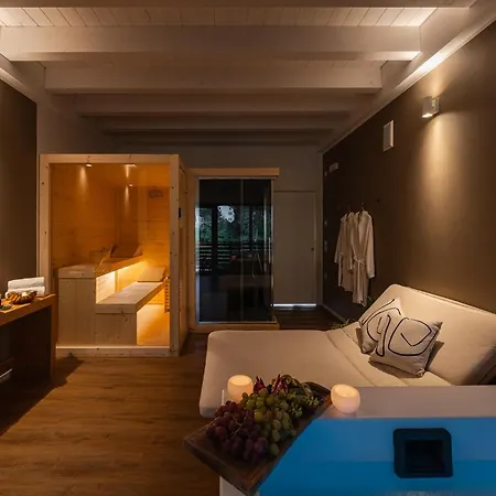 Con Privata Disponibile Su Richiesta *