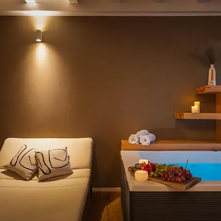 Con Privata Disponibile Su Richiesta