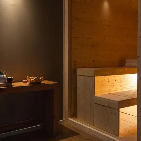 Con Privata Disponibile Su Richiesta *